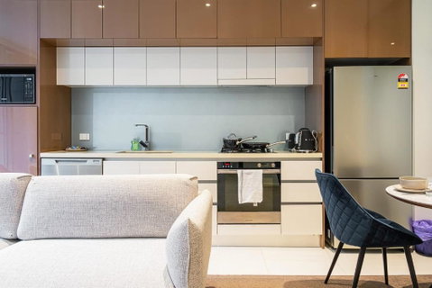 Modern Urban Retreat 1BR Apt Near Chatswood - Sydney Tourism 3