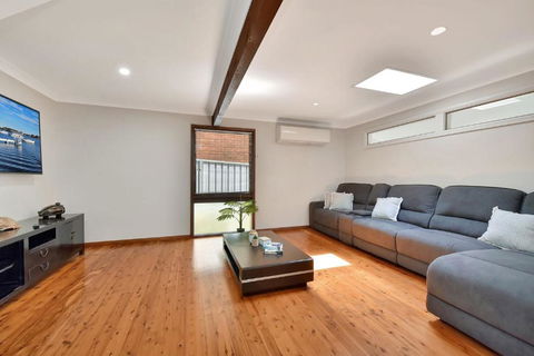 NEW PropertyBreezy Bayside Haven At Brightwaters - Sydney Tourism 2