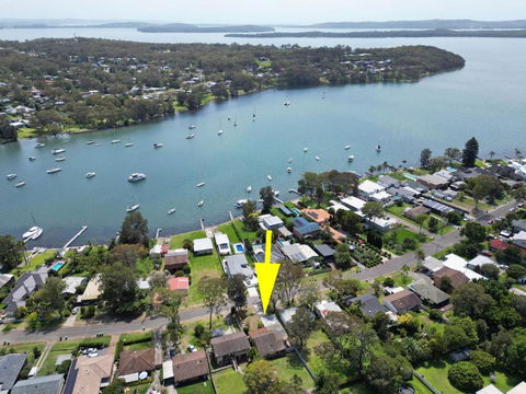 NEW PropertyBreezy Bayside Haven At Brightwaters - Sydney Tourism 0