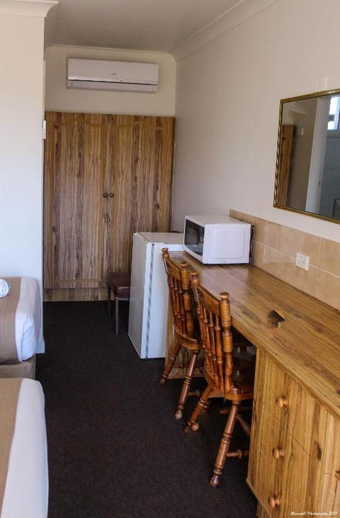Motel Riverina - Sydney Tourism 1