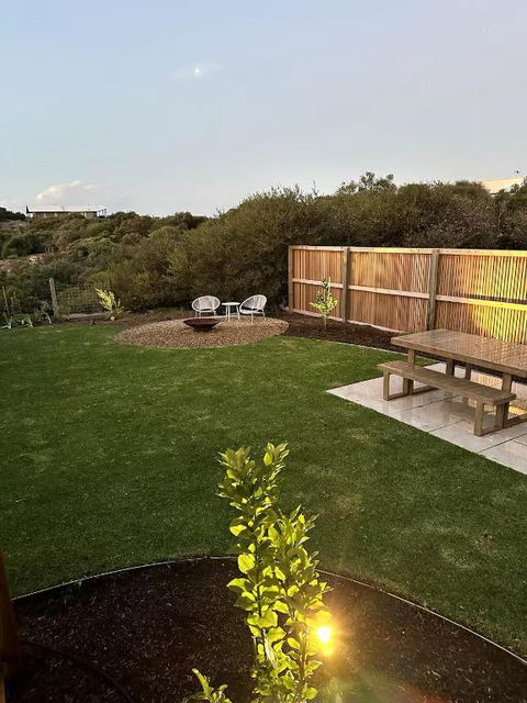 NEW Magpie Sands - 3 Bedroom Home - Downstairs Only, 1 Min Walk To Aldinga Beach - Sydney Tourism 0