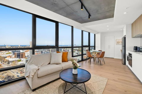 NEW Sensational Southbank Lux - Sydney Tourism 0