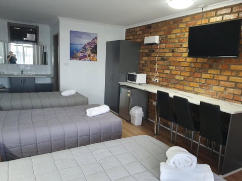 Morwell Parkside Motel - Sydney Tourism 2