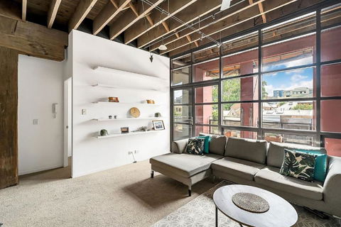 New York Style Apartment In Chippendale NSW - Sydney Tourism 3