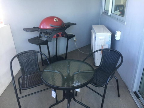 Ocean View 2 Bedroom Apartment - Sydney Tourism 1