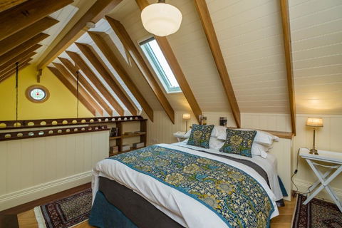 Old Bank Boutique Hotel - Sydney Tourism 1