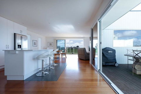 On The Beach & Golf Course Minutes From MTB Trails - Sydney Tourism 2