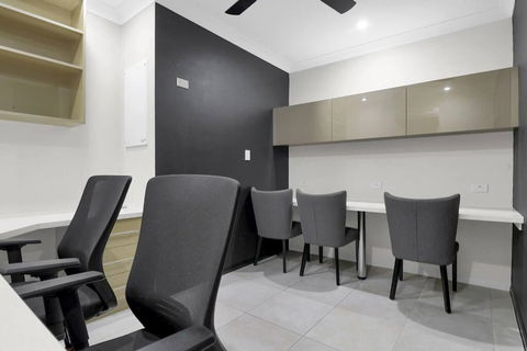 Oversized Luxury- A Corporate & Family Heaven - Sydney Tourism 3