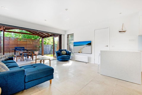 Palm Beach Haven - CoastHM - Sydney Tourism 1