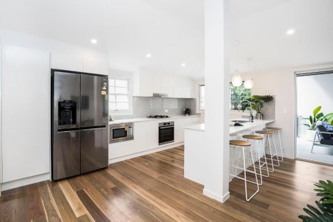 Park Avenue Terrace House Sleeps 9 - Sydney Tourism 1