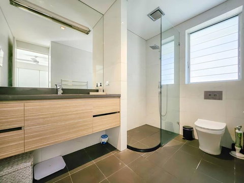 Peaceful 4-Bedroom Family Retreat In Lane Cove - Sydney Tourism 2
