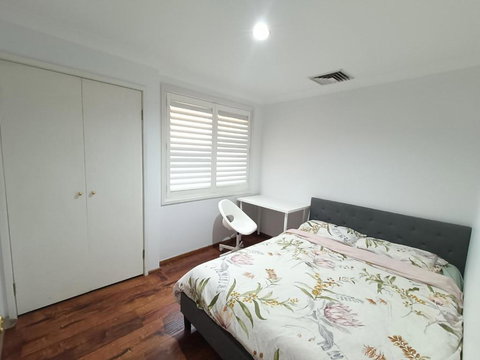 Peaceful Room In Modern And Spacious Baulkham Hills Home - BH2 - Sydney Tourism 1