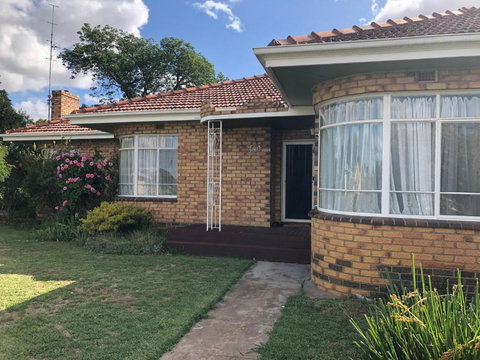 Pleasant View - Sydney Tourism 0