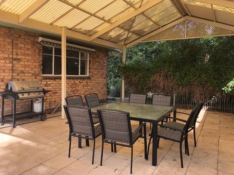 Pleasant View - Sydney Tourism 1