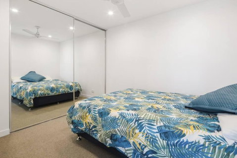 Perfect Haven In Spring Hill 2B1B And Parking - Sydney Tourism 3