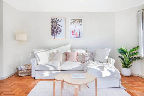 Perfect Manly Retreat, In The Heart Of Manly, Family & Couple Friendly Apartment With CAR SPOT - Sydney Tourism 1