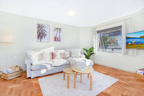 Perfect Manly Retreat, In The Heart Of Manly, Family & Couple Friendly Apartment With CAR SPOT - Sydney Tourism 2