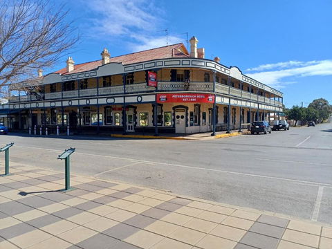 PETERBOROUGH HOTEL - Sydney Tourism 0