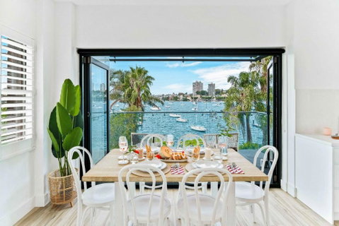 Phoenix At Palm View Collective - Sydney Tourism 2