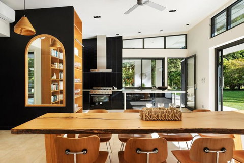 Pine Mountain - Sydney Tourism 3