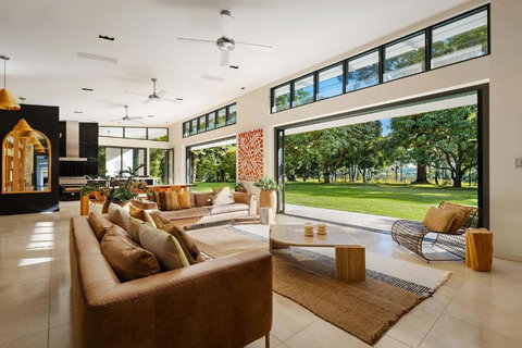 Pine Mountain - Sydney Tourism 1