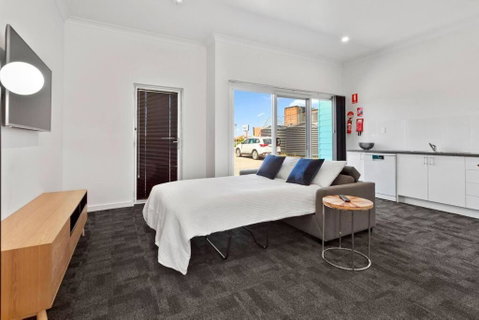 Port Lincoln Shark Apartment 5 - Sydney Tourism 3