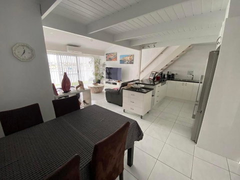 Port Lincoln Marina Waterfront Apartment - Sydney Tourism 2