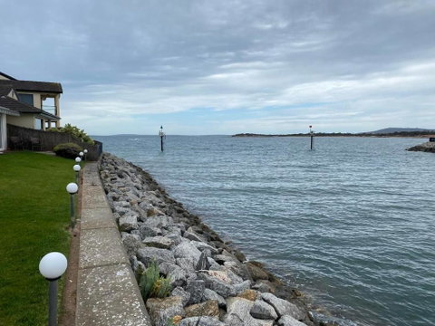 Port Lincoln Marina Waterfront Apartment - Sydney Tourism 1