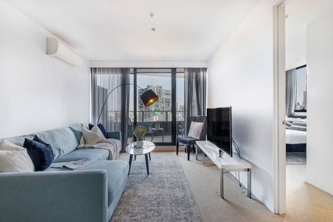 Premium Albert Park Grand Prix Apartment By Ready Set Host - Sydney Tourism 0