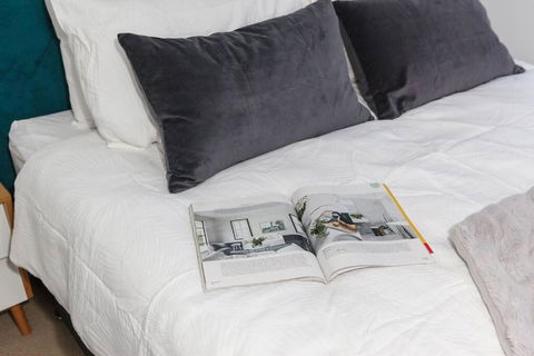 Premium Albert Park Grand Prix Apartment By Ready Set Host - Sydney Tourism 1