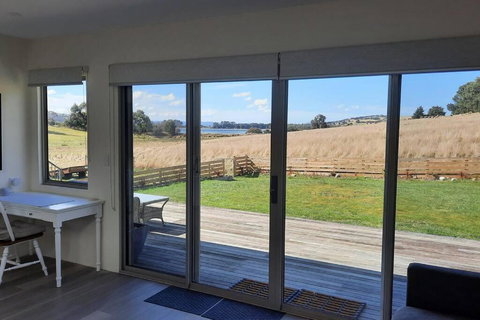 Private Getaway Close To Clifton Beach - Sydney Tourism 0