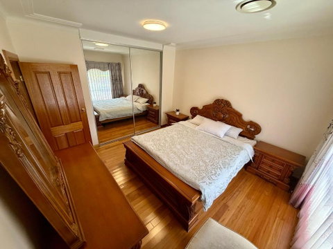 Private House - Sydney Tourism 3