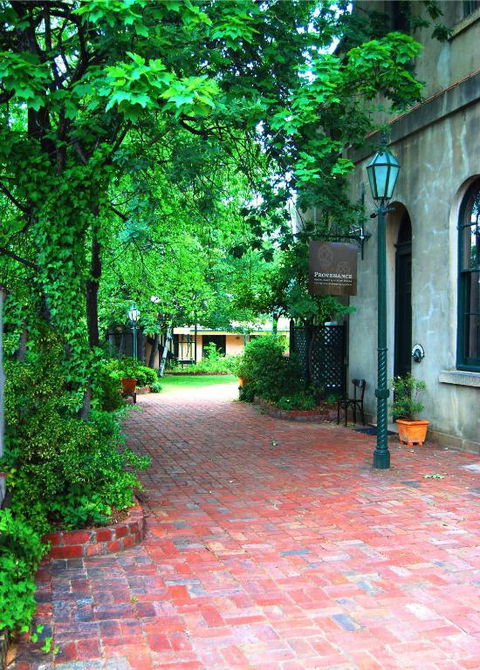 Provenance Accommodation - Sydney Tourism 0