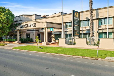 Quality Hotel Parklake Shepparton - Sydney Tourism 1