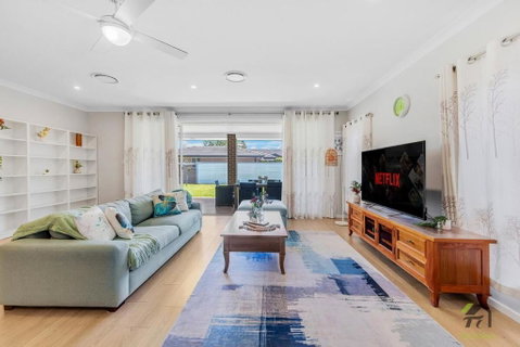 Quiet And Warm 4 Bedrooms In Hornsby - Sydney Tourism 0