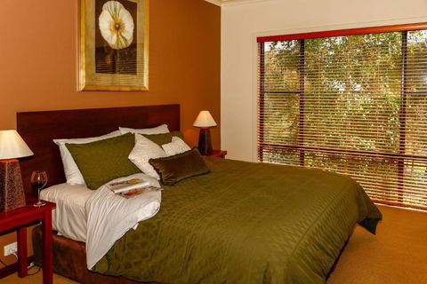 Rainbow Trail Chalets - Sydney Tourism 2