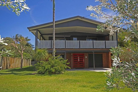 Red Door Beach House - Sydney Tourism 0