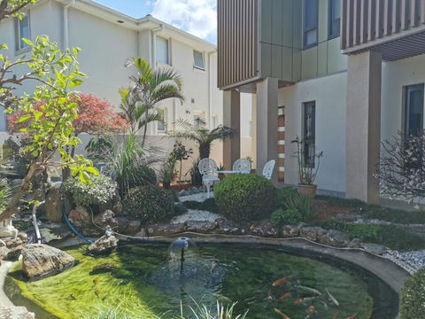 Attached Self Service Waterfront Whole Villa - Sydney - Sydney Tourism 1