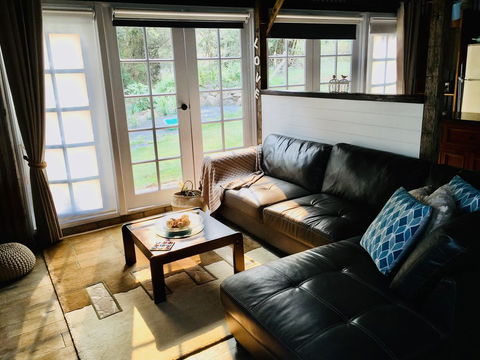Awesome Barn Gold Coast Hinterland - Sydney Tourism 0
