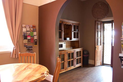 Balcony On Sixth Lodge - Sydney Tourism 0