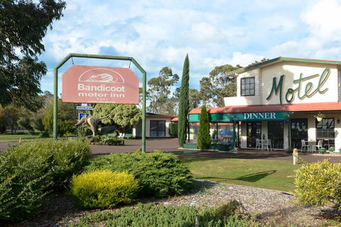 Bandicoot Motor Inn Hamilton - Sydney Tourism 2