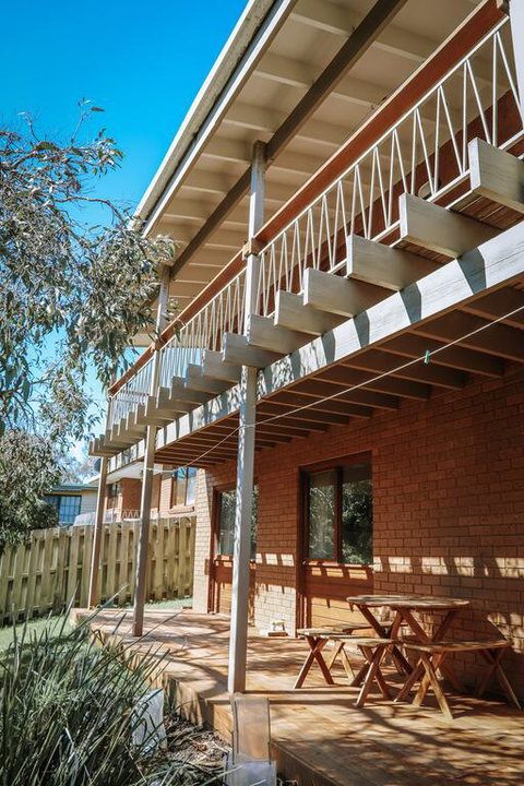 Banksia Beach House - Sydney Tourism 3