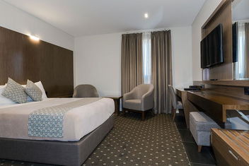 Bankstown Motel 10 with Sydney Tourism