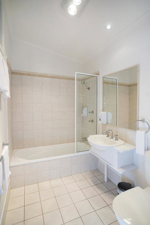Barlings Beach Holiday Park - Sydney Tourism 3
