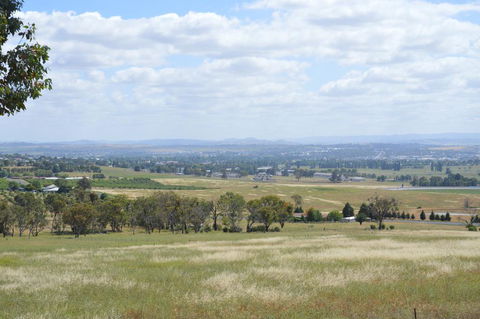 Bathurst Goldfields Residence - Sydney Tourism 1