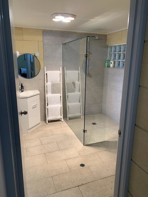 Bayview No 2 - Next To The Beach - Sydney Tourism 2