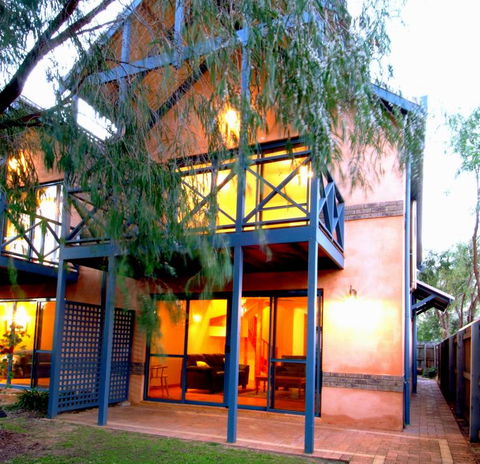 Beach Casa - Sydney Tourism 0