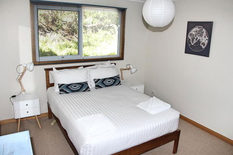 Beach Side Bay Of Fires - Sydney Tourism 1