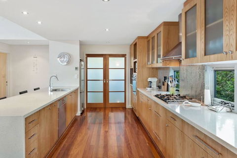 BeachBlu Holiday Home - Sydney Tourism 3