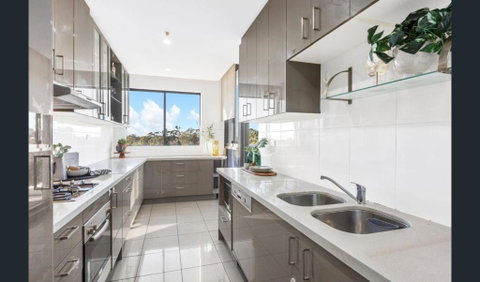 Resort Style 1 Or 2 Bedroom With Pool And Free Parking - Sydney Tourism 3